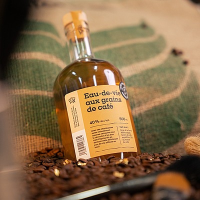 EAU-DE-VIE DE GRAINS AU CAFÉ (web)