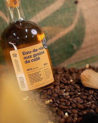 EAU-DE-VIE DE GRAINS AU CAFÉ (web)